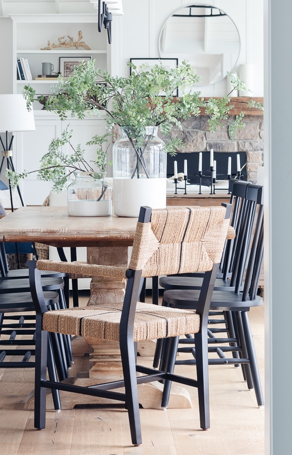 Coastal Dining Room – Black Chairs