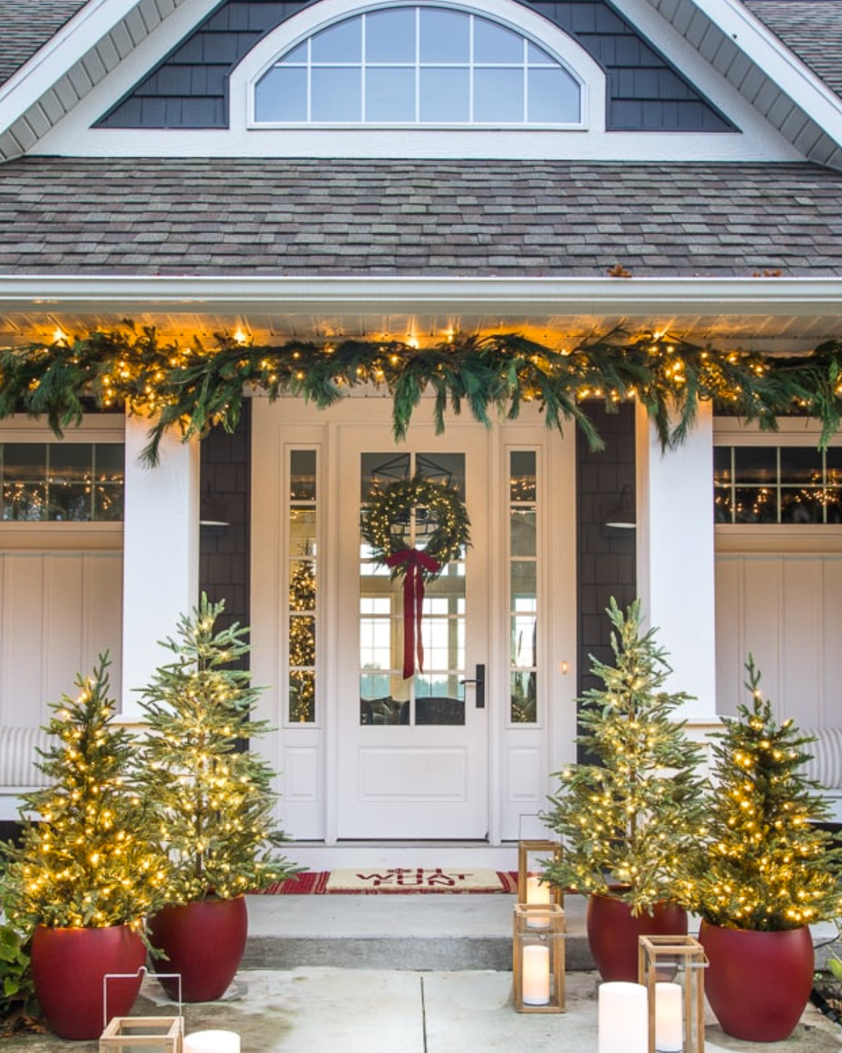 12+ Christmas Front Porch Decor Ideas
